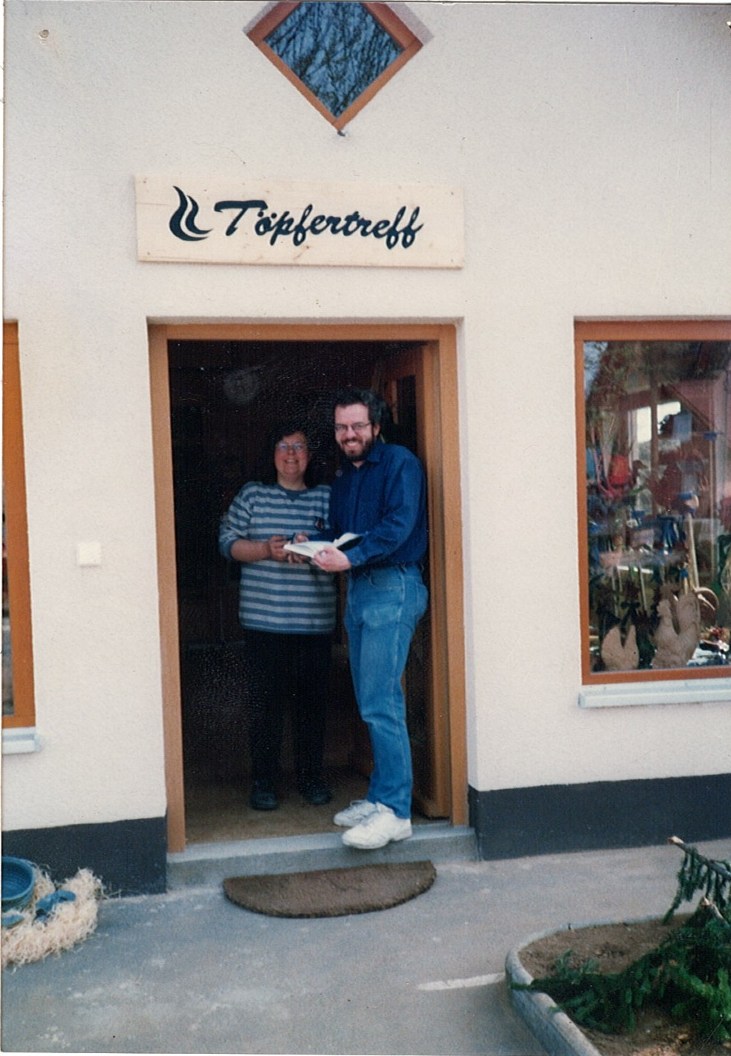 Margit Umrath-Mäule und Bernhard Mäule, Foto Ladeneröffnung